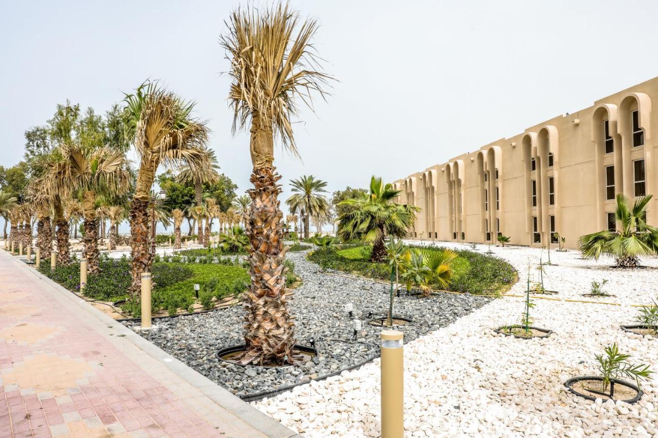 Dhafra Beach Hotel Jebel Dhanna Esterno foto